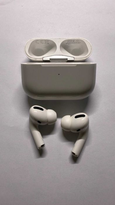 Apple AirPods Pro 1ª Geração (MLWK3TY/A)