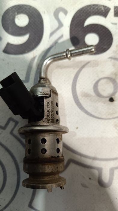 Форсунка AdBlue 1.6 HDi BlueHDI 9802763880