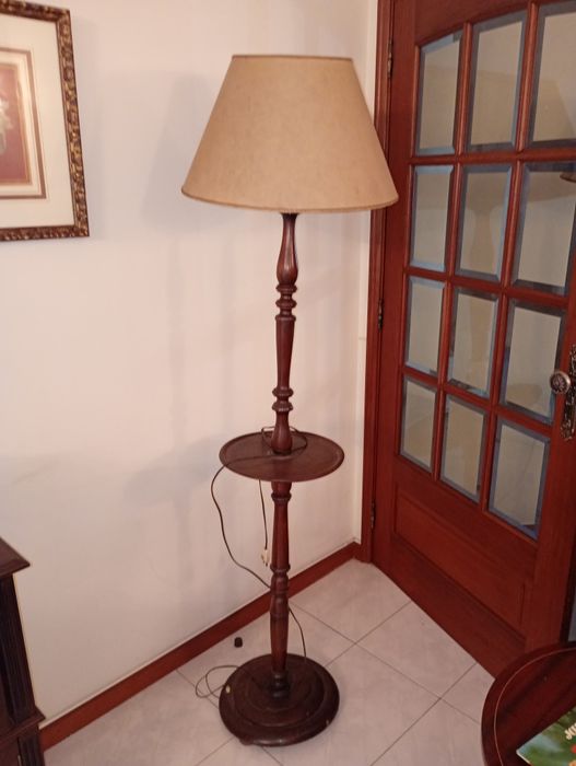 Candeeiro de pé para sala