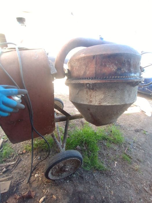 Betoniarka sprawna  200 l
