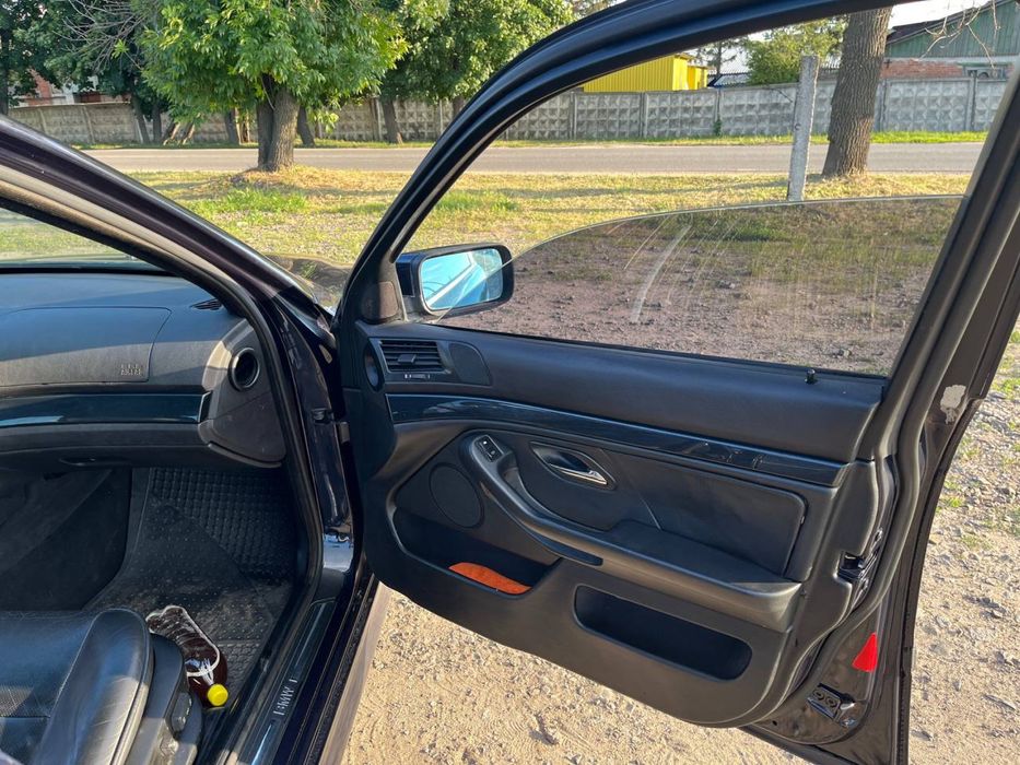 Продам BMW e39 520( обмен на мото )
