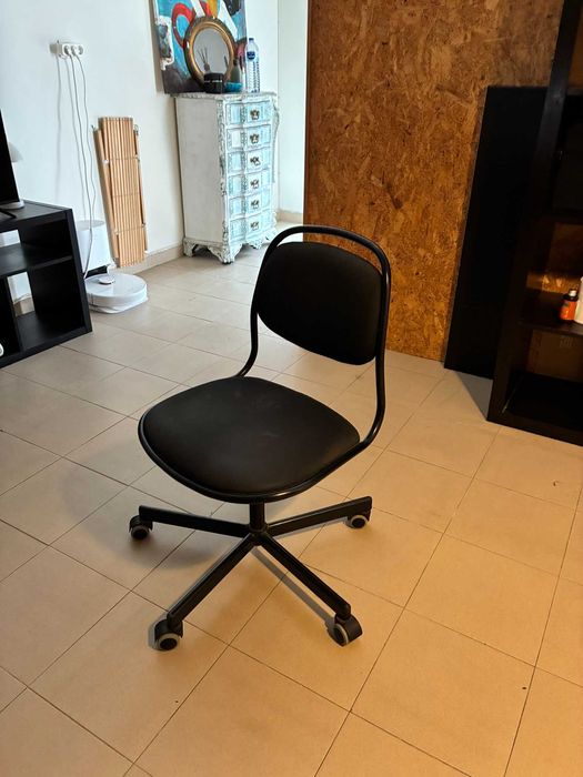 Cadeira giratória  Ikea - Preto