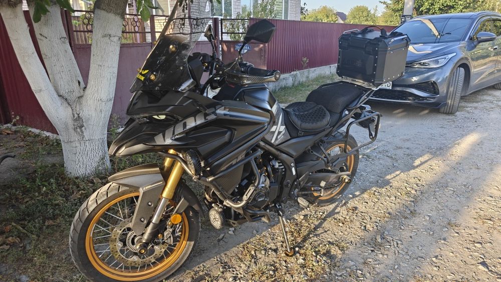 Продам Voge 525DSX Black Knight 25 року 1600 км