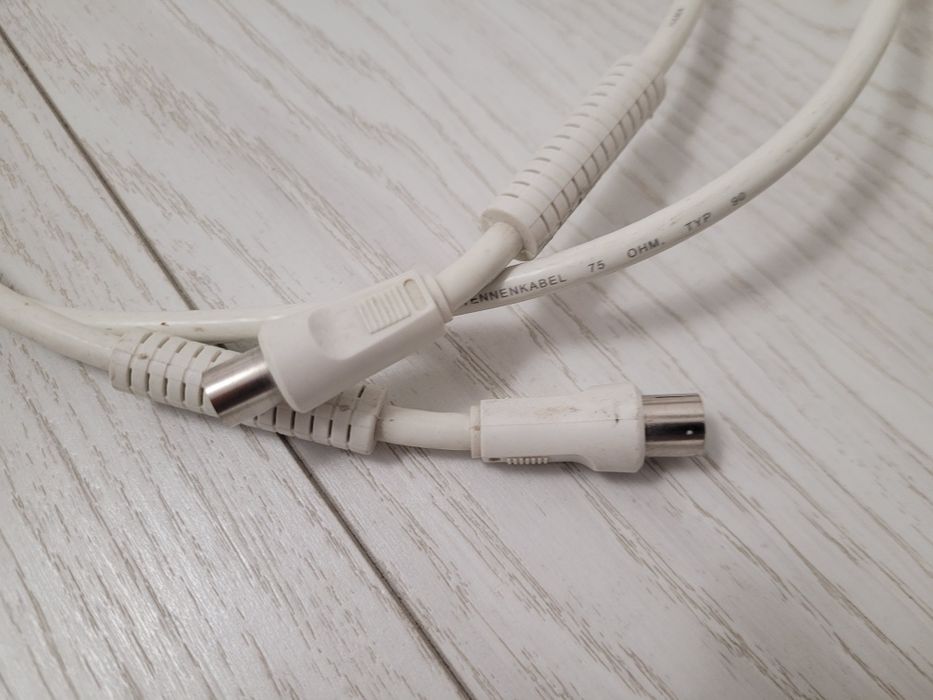 Oryginalny kabel antenowy
