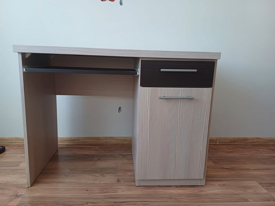 Biurko mebel    .