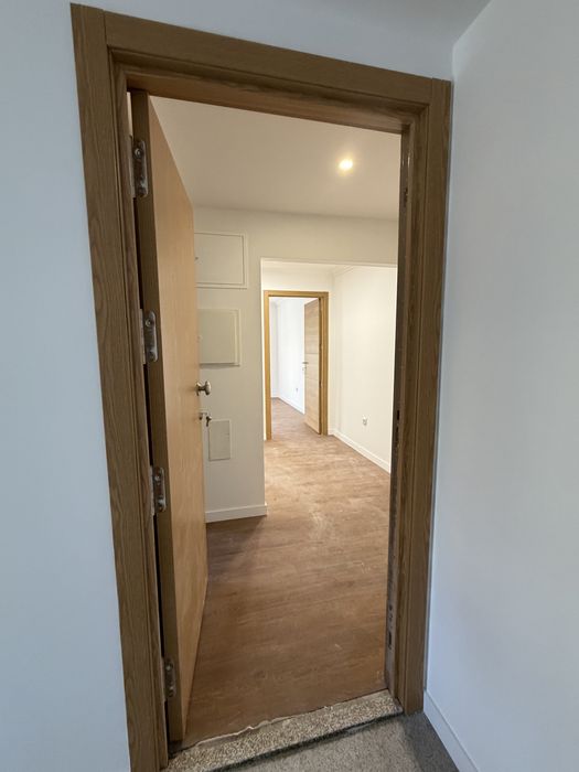 T2 Novo e Mobilado Despesas Incluídas Comboio à Porta Praia da Granja