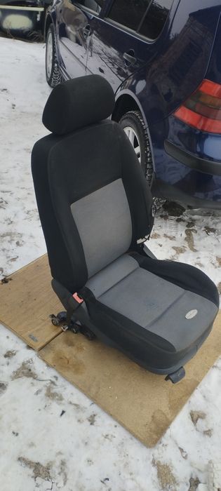 Водійське сидіння гольф 4
