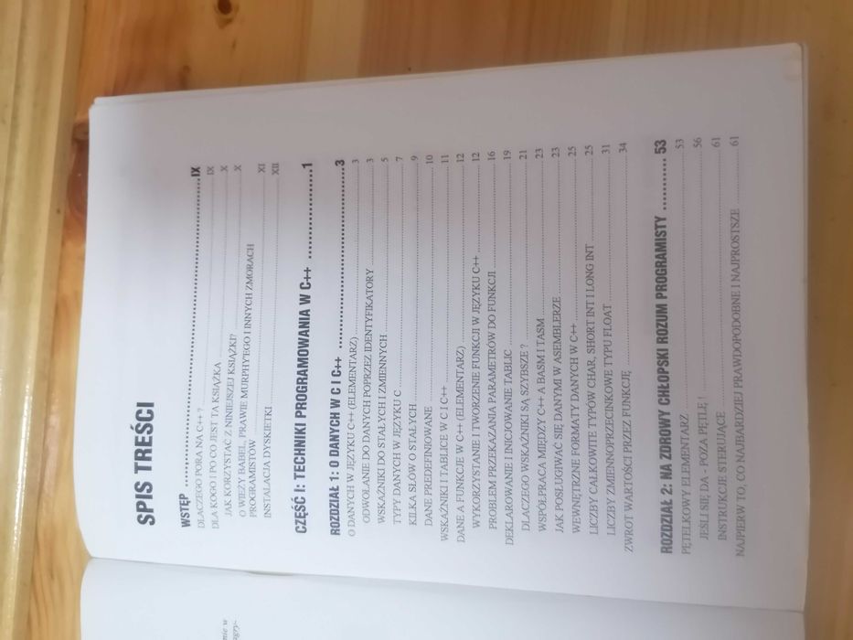 Książka Praktyczne programowanie w C++ (Intersoftland)