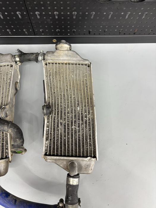 Komplet Chłodnic Chłodnica Lewa Prawa YAMAHA YZF250 R 10-13
