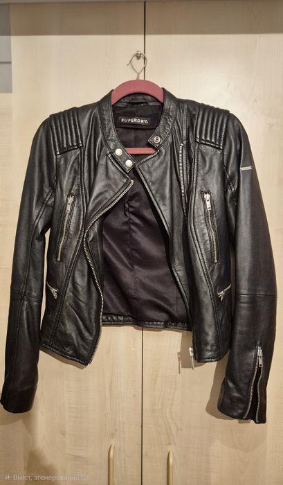 Шкіряна куртка superdry,