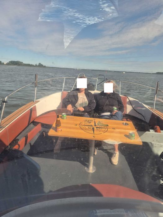 Łódź motorowa z silnikiem Honda 225KM