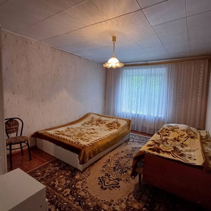 Продам будинок поруч з центром