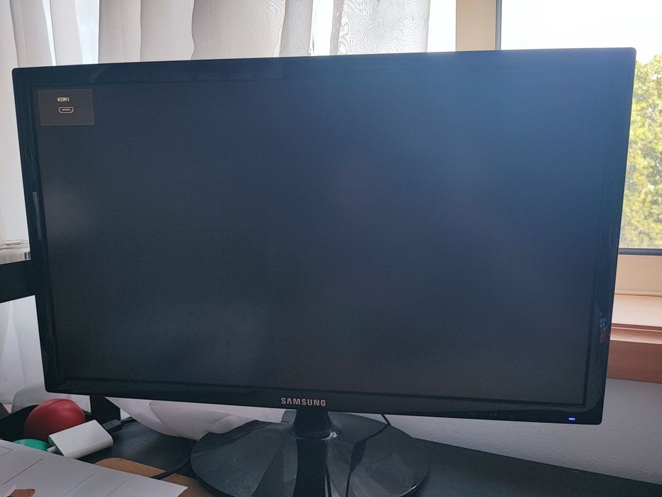 Monitor + Teclado