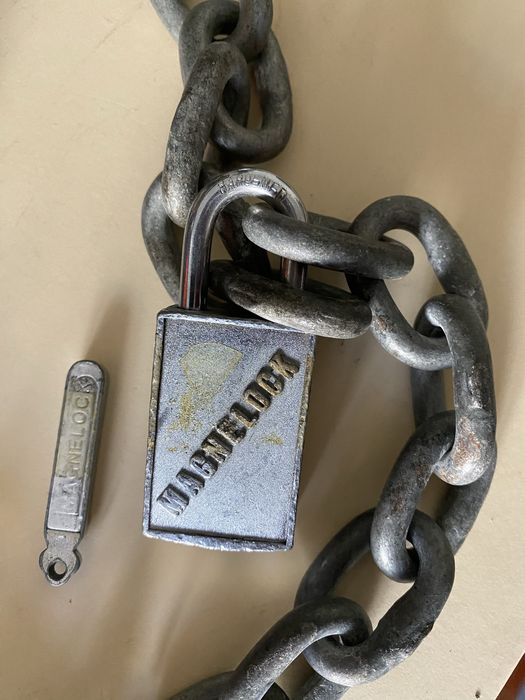 Corrente de aço pesada 1,31 m (52 elos) + cadeado magnelock