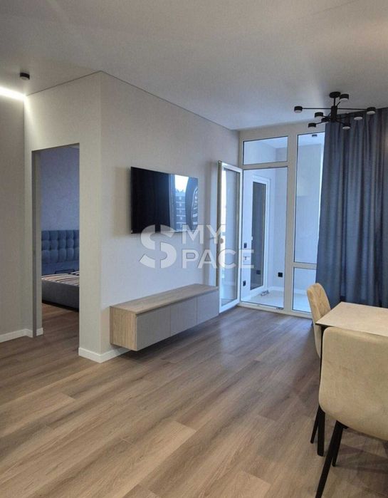 продаж 1к квартири жк Варшавський Плюс