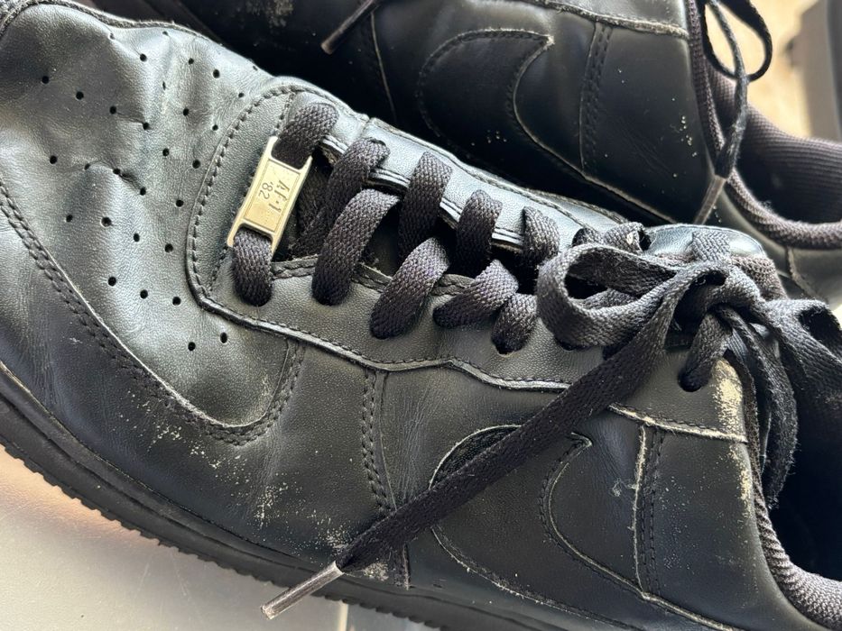 Nike Air Force 1 – All Black (2007) – Tamanho 45