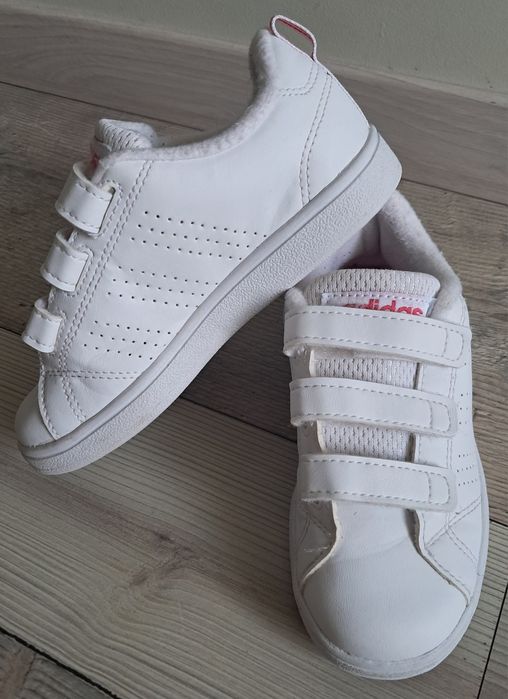 Кросівки ADIDAS  (р. 28)