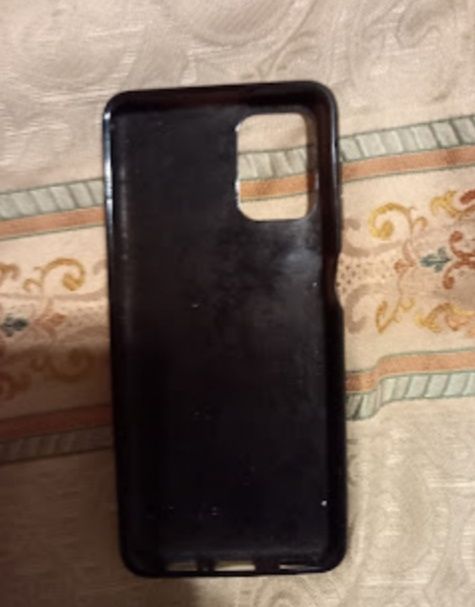 Vendo duas capas para telemóvel Samsung Galaxy A20S e A320 por 20€ não