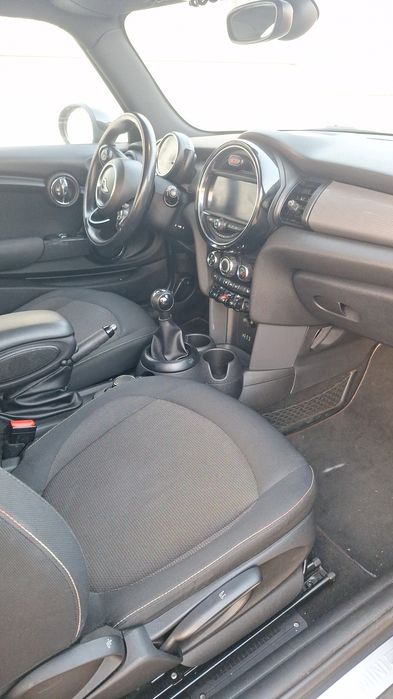 Mini Cooper D 1.5 Hatchback F56
