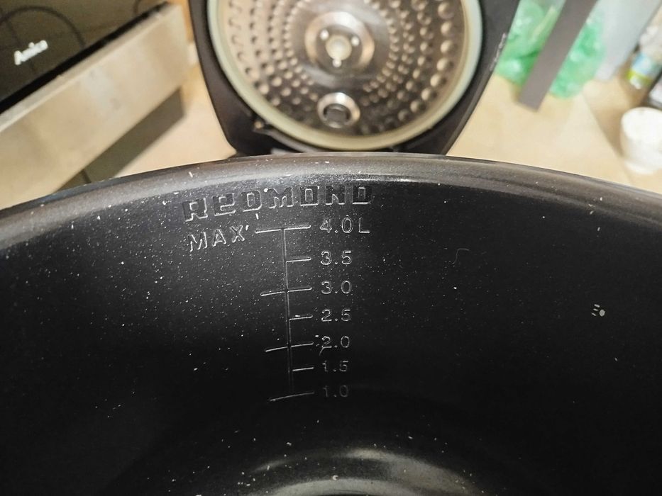 Multicooker REDMOND 4L – idealny pomocnik w kuchni