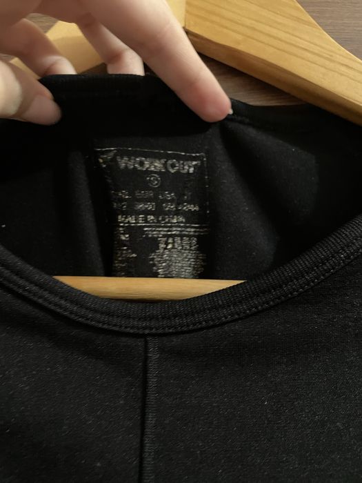 Спортивна футболка