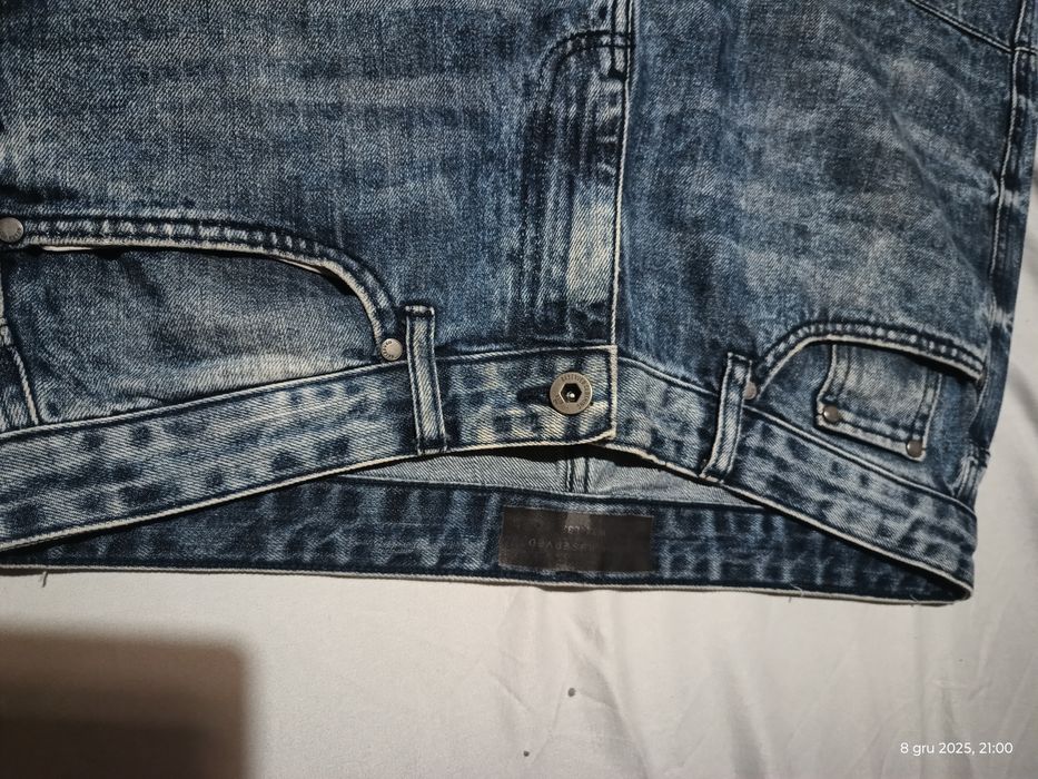 Jeansy Reserved stylowe