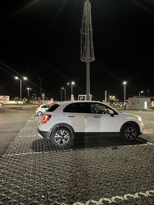 Carro Fiat 500 X