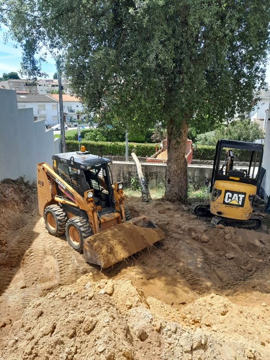 Aluguer Mini-Giratoria e bobcat