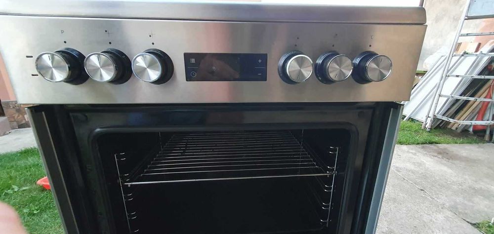 Piekarnik Beko FSM67320GXS 60cm