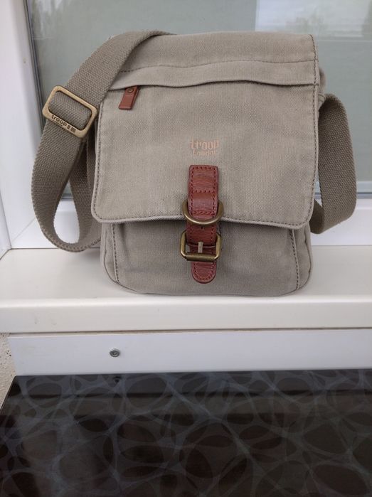 сумка через плечо . Troop London.