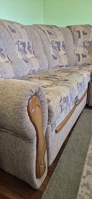 Narożnik ze schowkiem i funkcją spania plus fotel