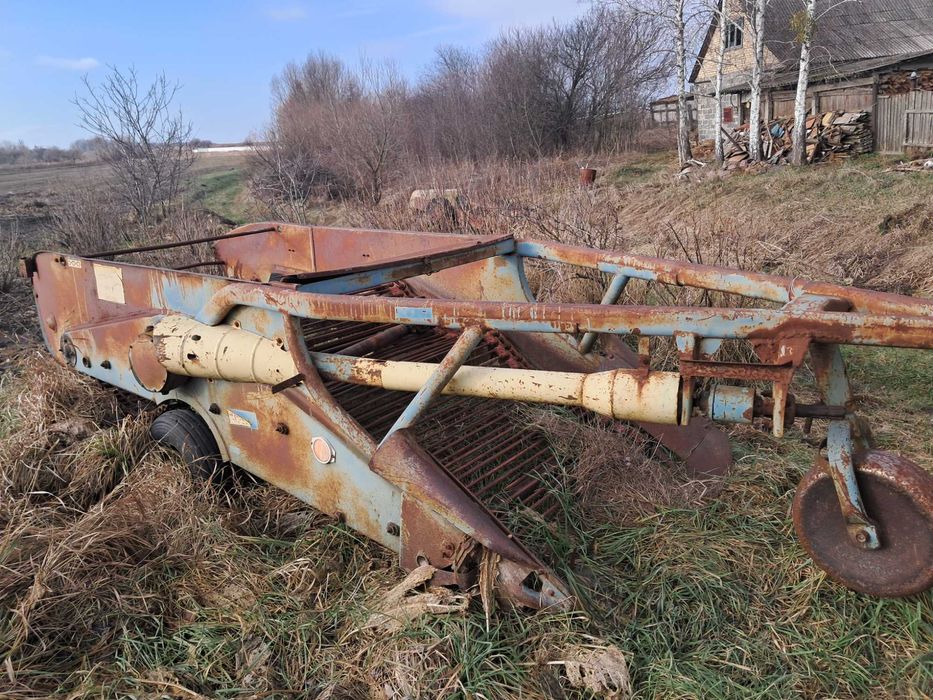 Картоплекопалка причіпна , двохрядна.