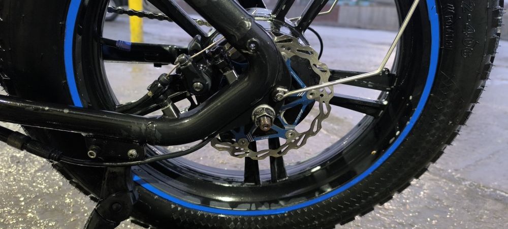 Продам Електровелосипед фетбайк Engwe M20