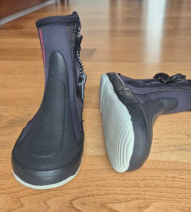 Buty neoprenowe ROOSTER wysoki but z zamkiem EasyFit rozmiar 40,5