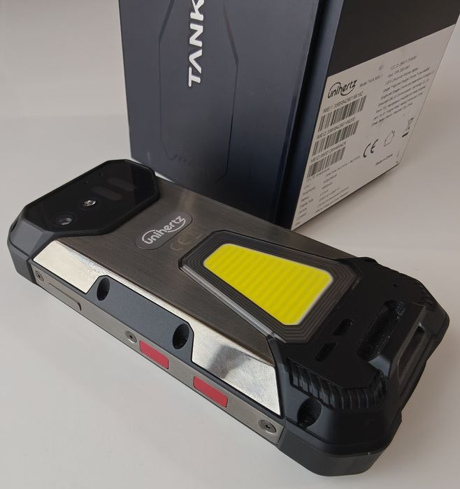 Новий захищений смартфон Unihertz Tank Mini 1 8/256 gb, + 2 чохла