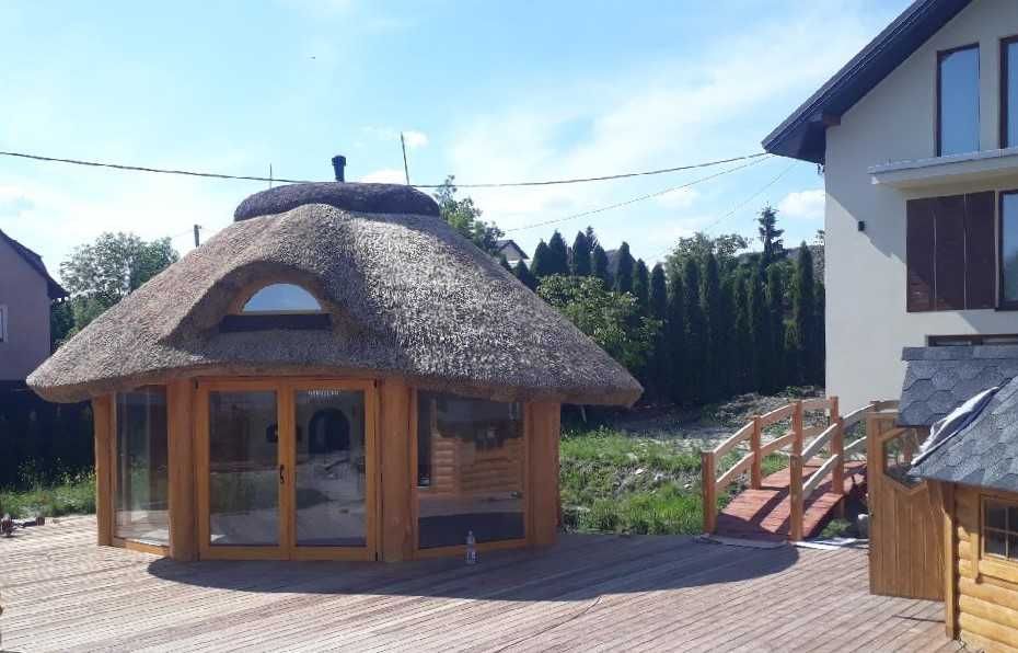 Altana biesiadna, kryta strzechą-PERKOZ