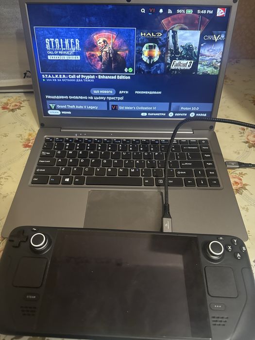 портативний монітор (док-станція) з клавіатурою