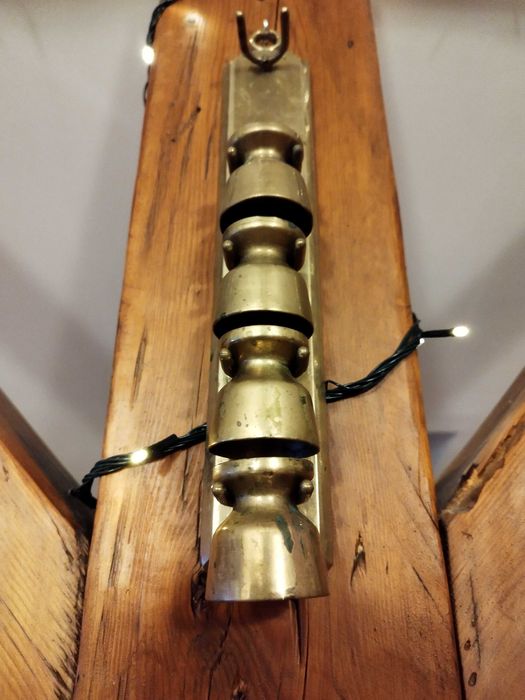 Stary, francuski wieszak na 4 kieliszki na jajka, mosiądz.