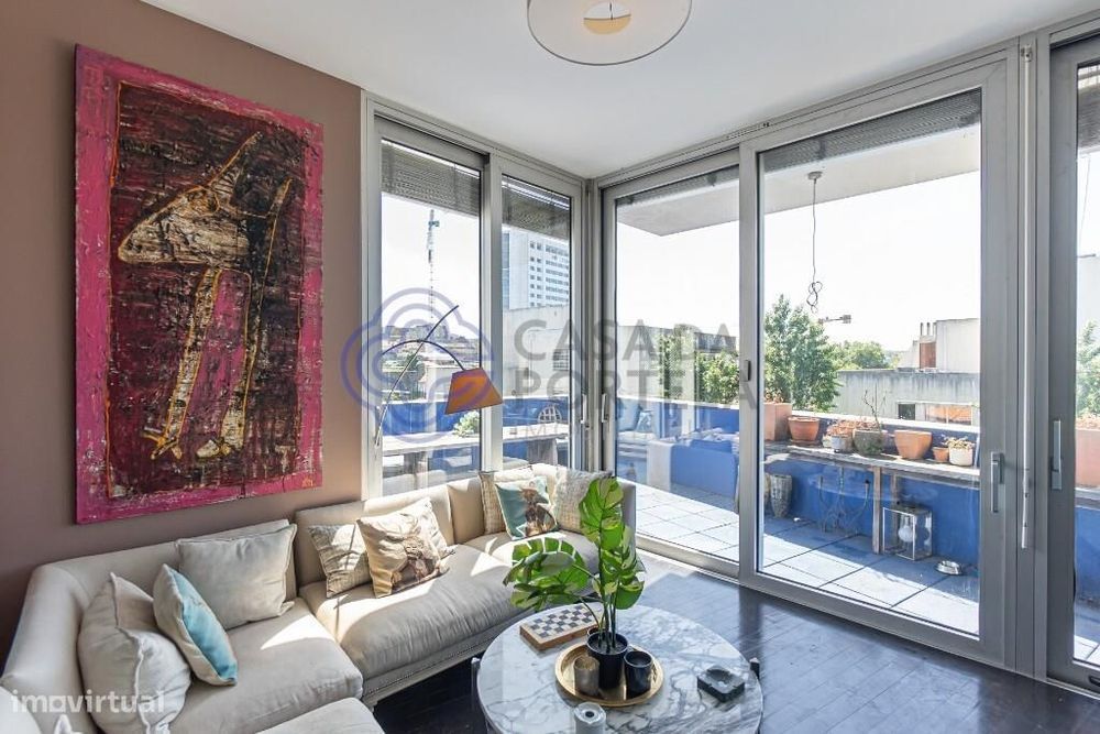 Excelente apartamento T5 rua de Serralves !Penthouse ! Terraço , 4 lug