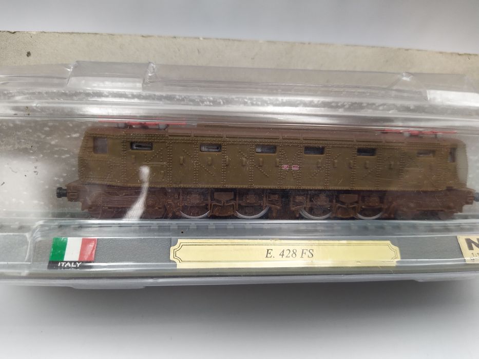 Lokomotywa E 428 FS del prado Skala N 1:160