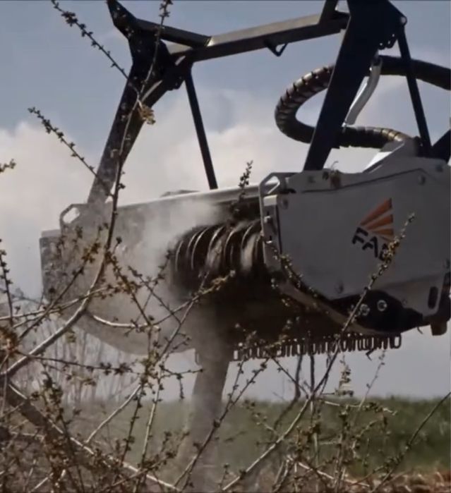 Mulczowanie działek i zarośli | Wynajem mulczera FAE z Multione 8.5 sk