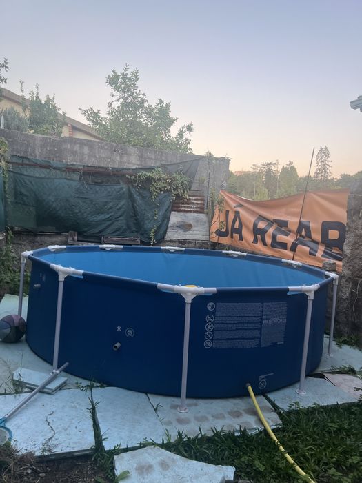 Piscina como nova