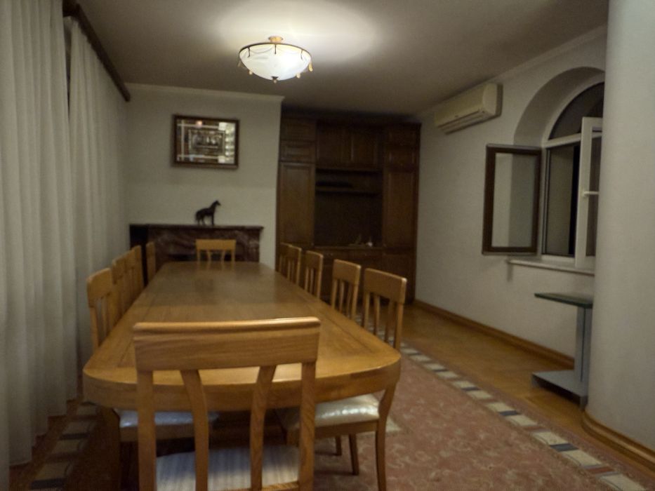 КИЇВ/Саксаганського 29. Продаж 3-кімнатної квартири 125м2/з меблями