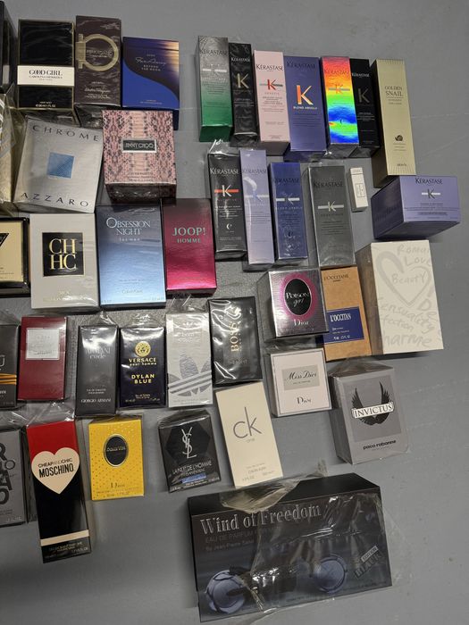 Puste pudełka 80 sztuk po perfumach i kosmetykach