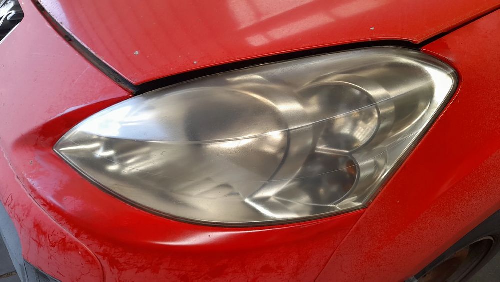 Ótica / farol esquerda PEUGEOT Partner II