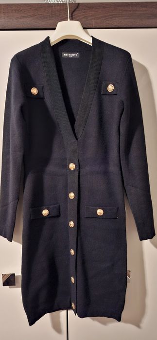 Czarna sukienka  z dzianiny 36 s