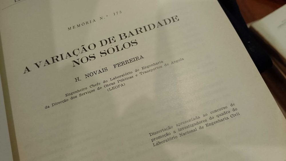 A Variação de Baridade nos Solos - H. Novais Ferreira