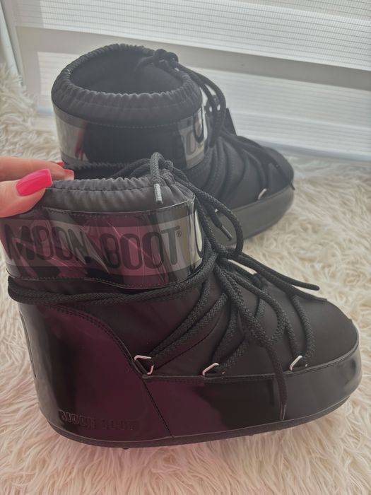 Продам Moon boot