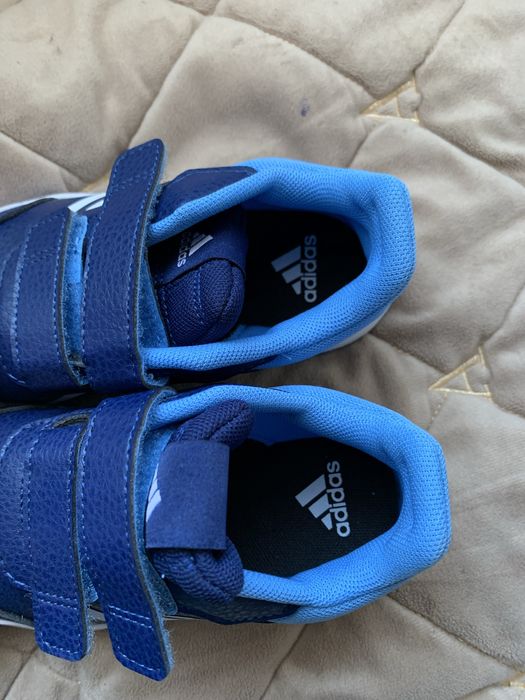 Adidas 29 кеди нові оригінал