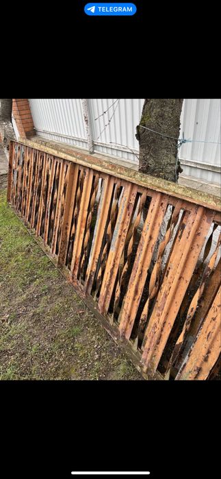 Забор, паркан металевий